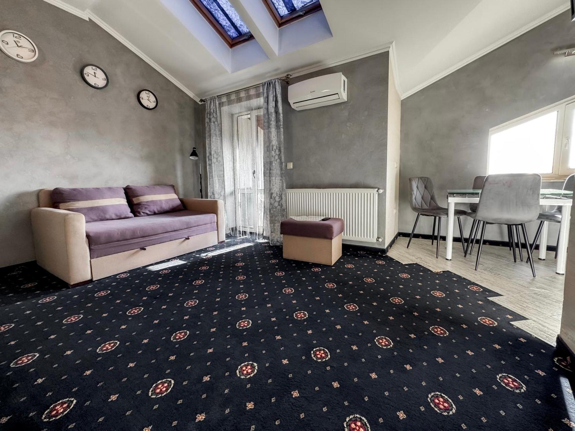 Apartments On Zaliznychna 49 이바노프란키우스크 외부 사진