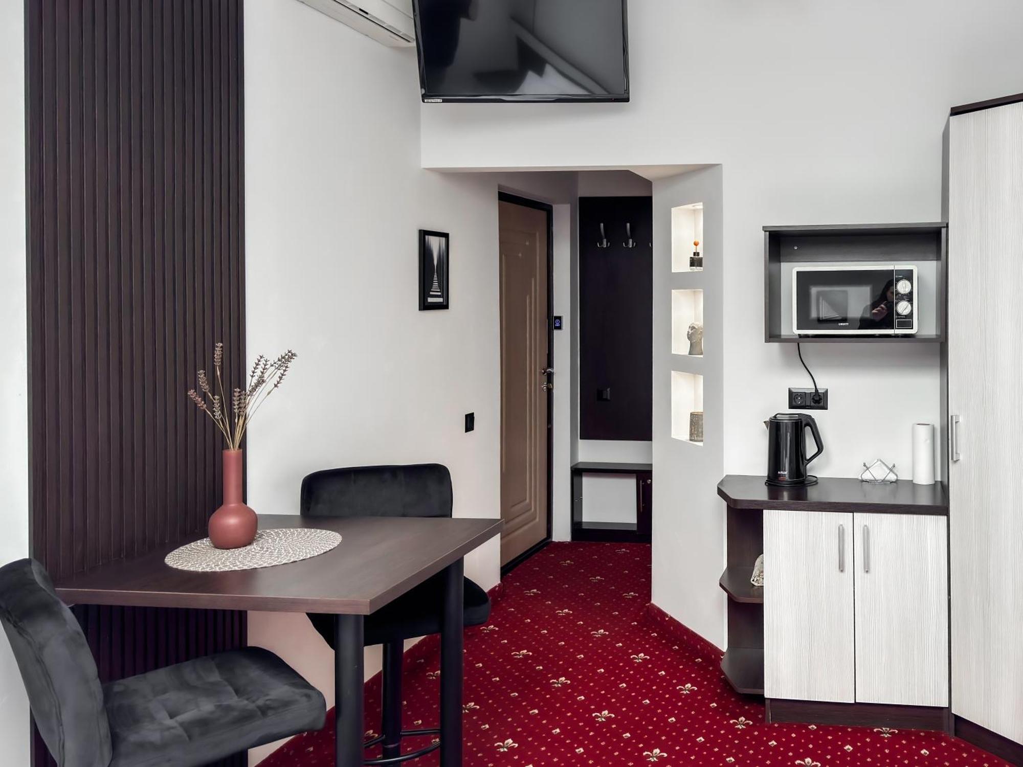 Apartments On Zaliznychna 49 이바노프란키우스크 외부 사진
