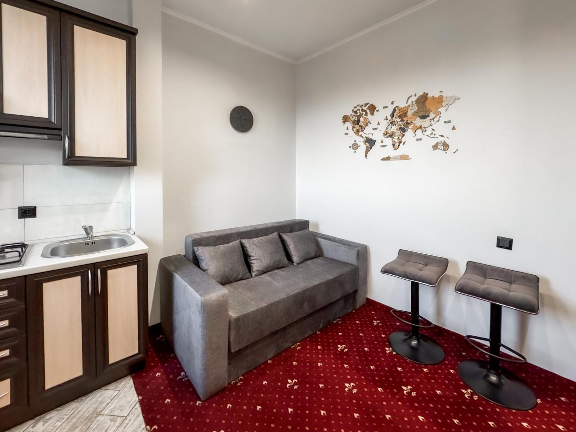 Apartments On Zaliznychna 49 이바노프란키우스크 외부 사진