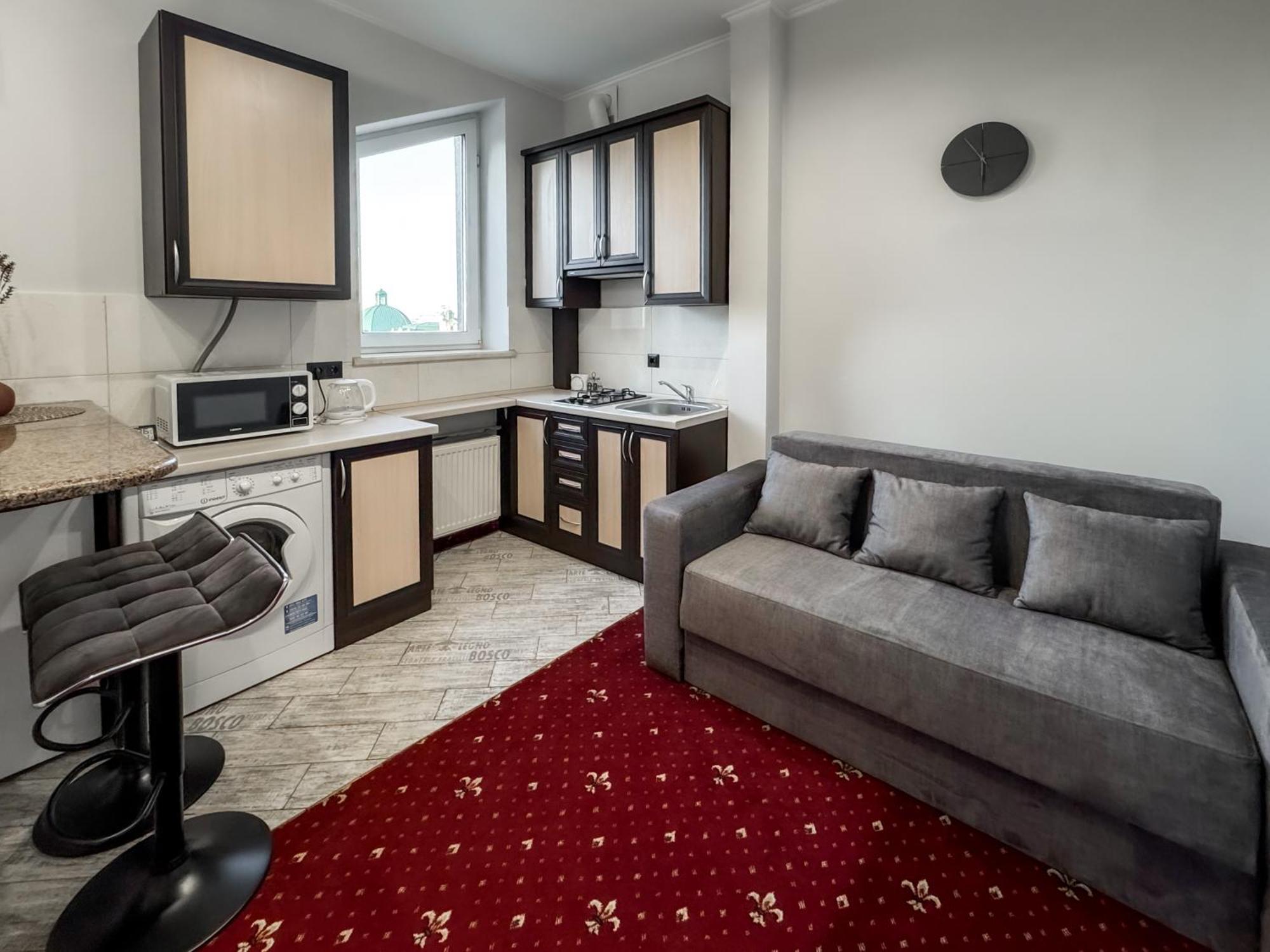 Apartments On Zaliznychna 49 이바노프란키우스크 외부 사진